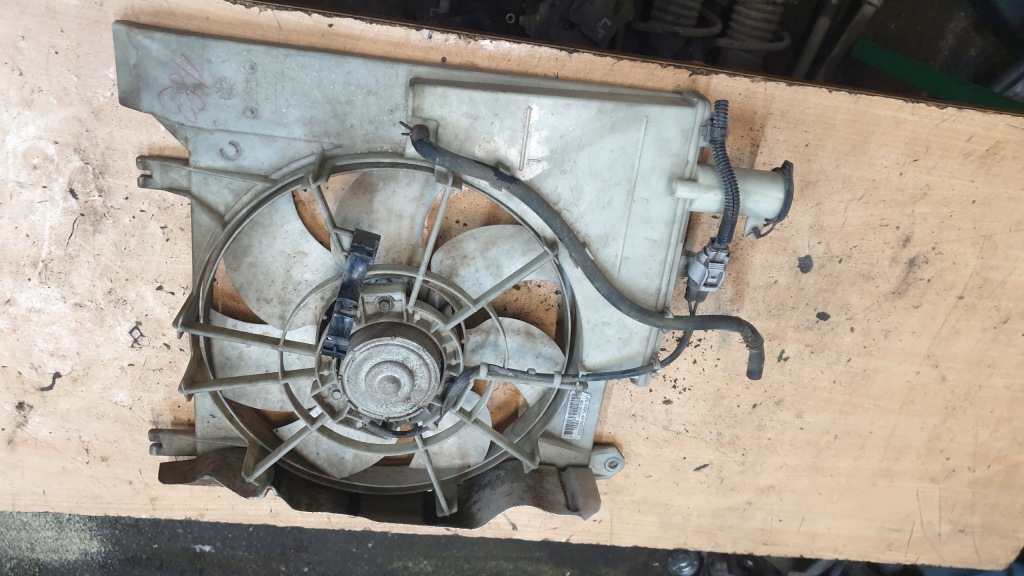 фото №1, Toyota aygo i 1.0 12v вентилятор радиатора