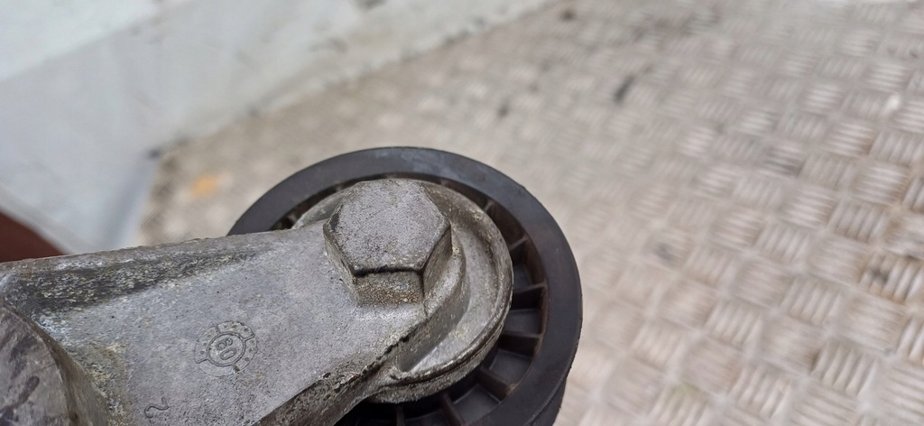 фото №10, Vw sharan 2.8 vr6 натяжитель ролик