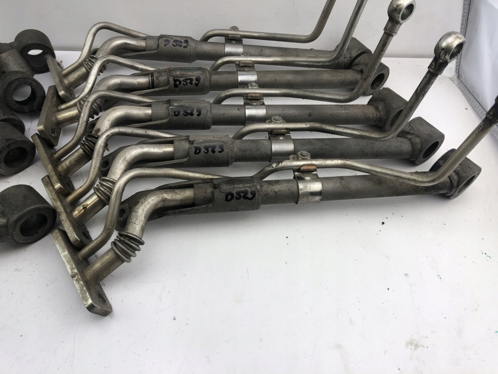 Vw audi skoda трубка шланг турбіни 05l145535a Зі Шроту