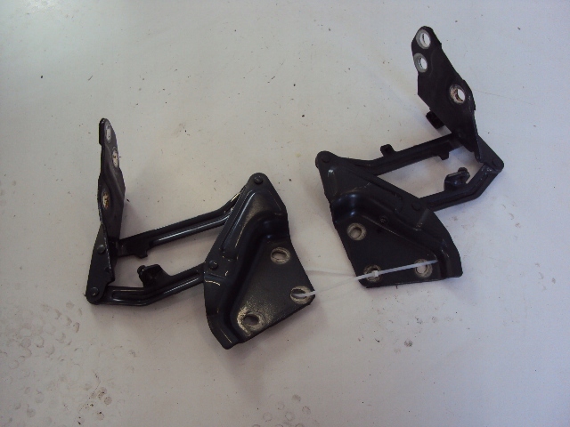 фото №3, Петлі капот vw touareg fl 2007 r