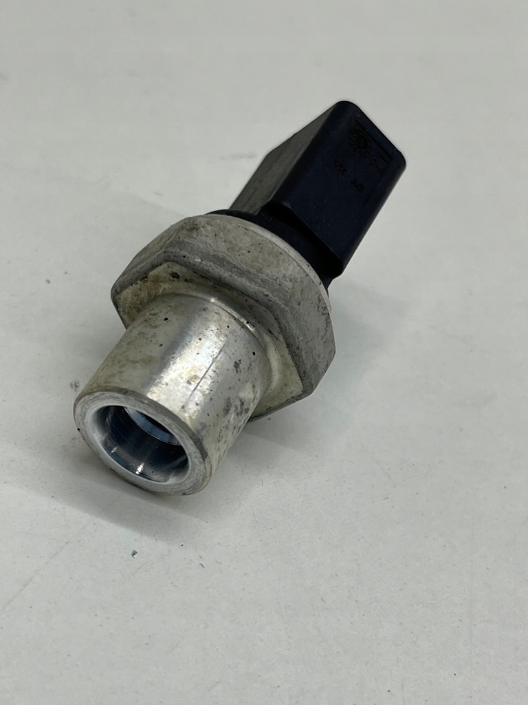 фото №5, Audi a7 c7 a6 c7 2.0 / 3.0 tdi датчик давления кондиционера оригинал!