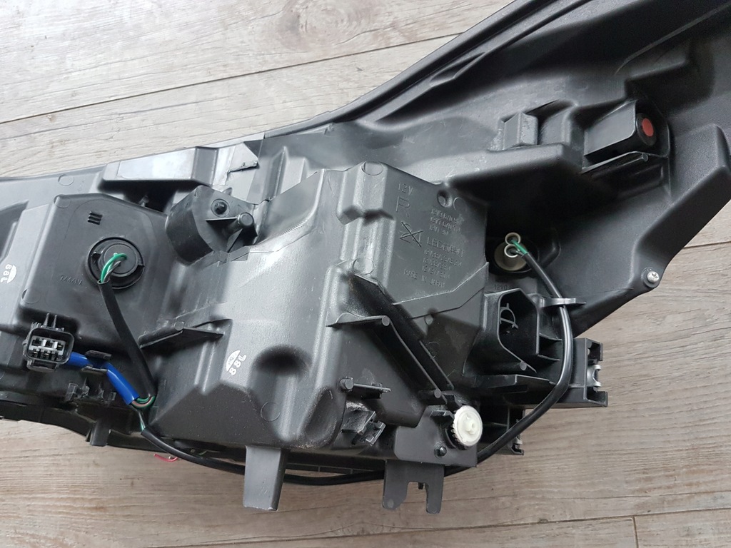 фото №9, Subaru forester v 19- лампа правый перед usa