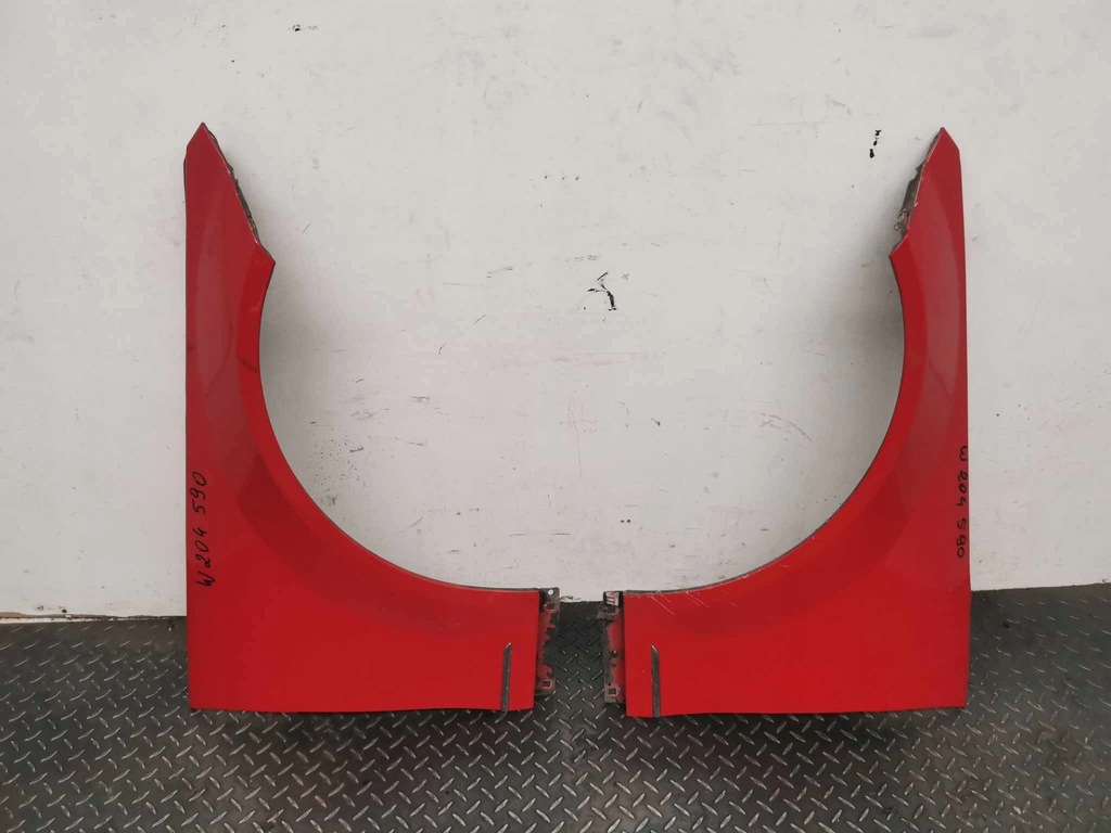 фото №1, Крыло правый перед mercedes w204 590