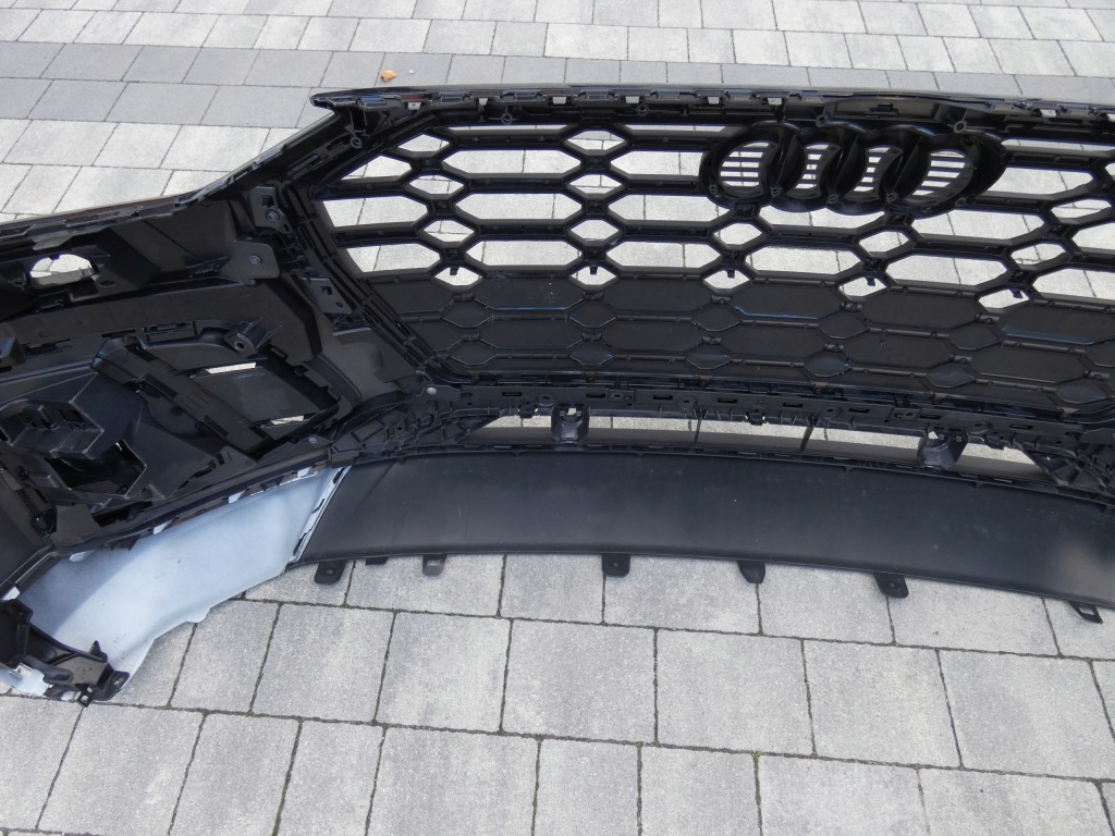 Бампер, решётка , решётка радиатора, решётки audi q-5 80a рестайлинг  s-line Цена