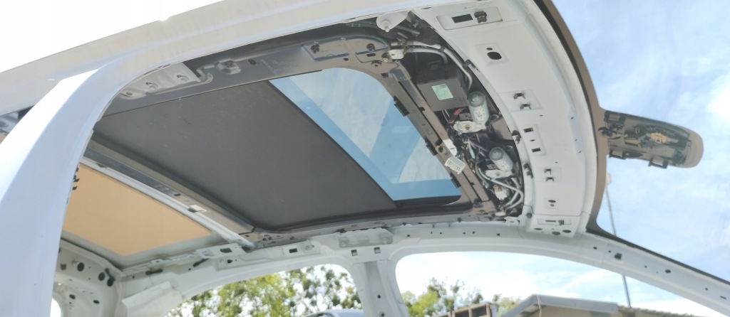 фото №9, Дах люк панорама mercedes a klasa w177 amg hb 149 polarweiss