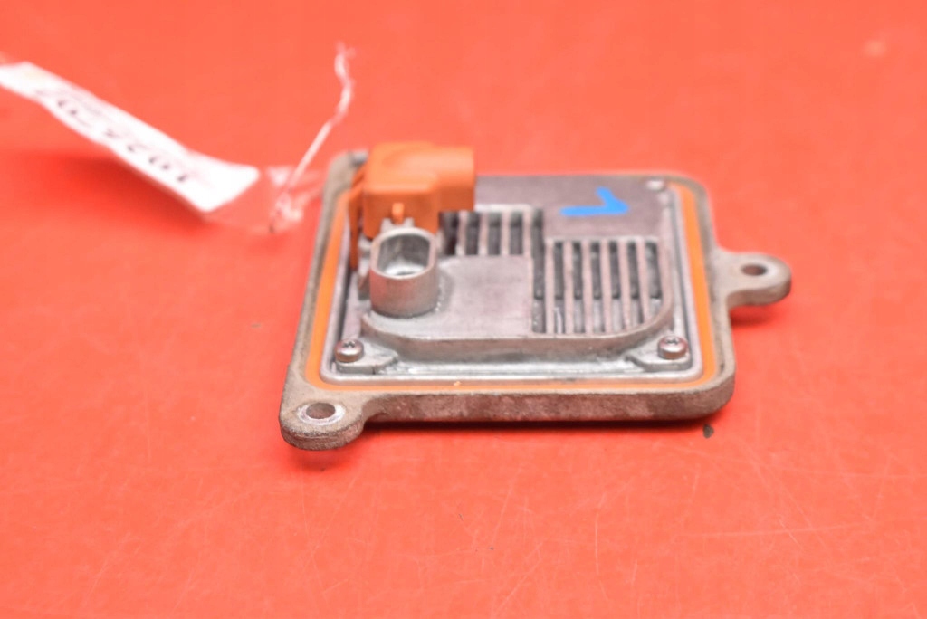 Перетворювач ксенон ксенон права a70525700dg tesla model s 12-20 Недорого