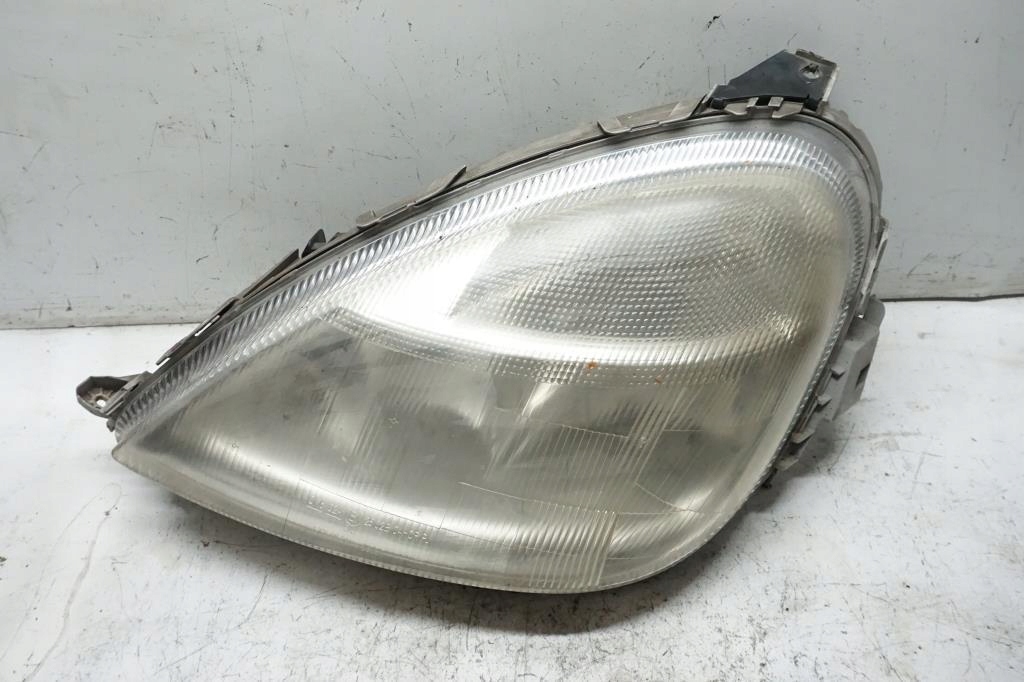 Купити Лампа лівий перед mercedes w168 a1688200161