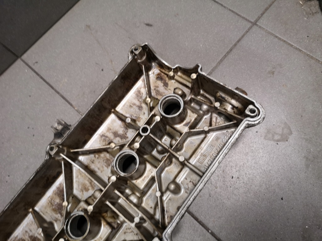 фото №6, Кришка клапанів ліва audi a8 d2 3.7 aew 077103471f