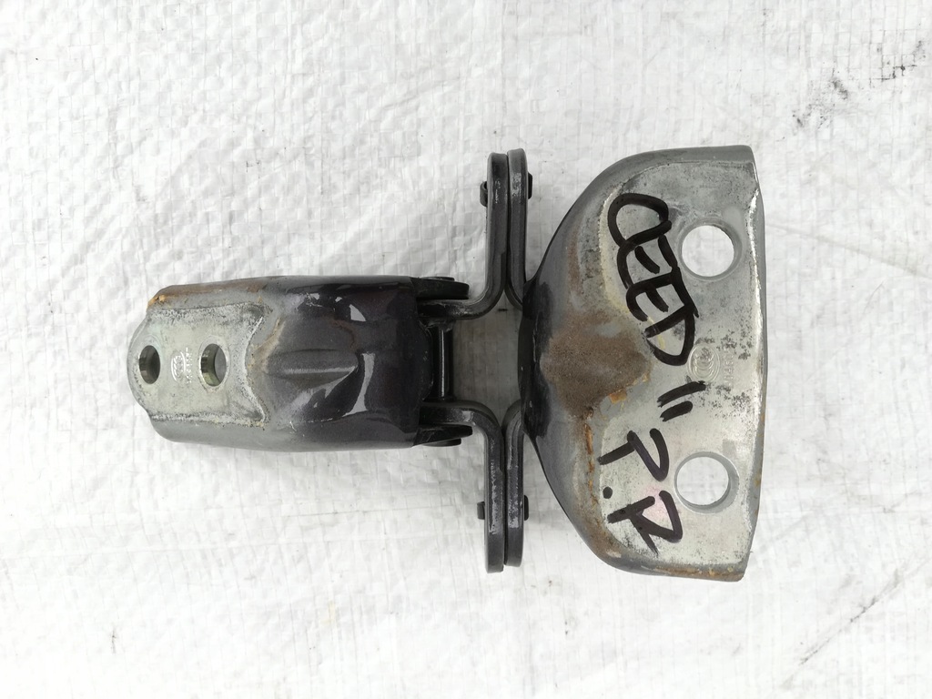 фото №1, Петля петлі двері правий перед kia ceed 12-16 be