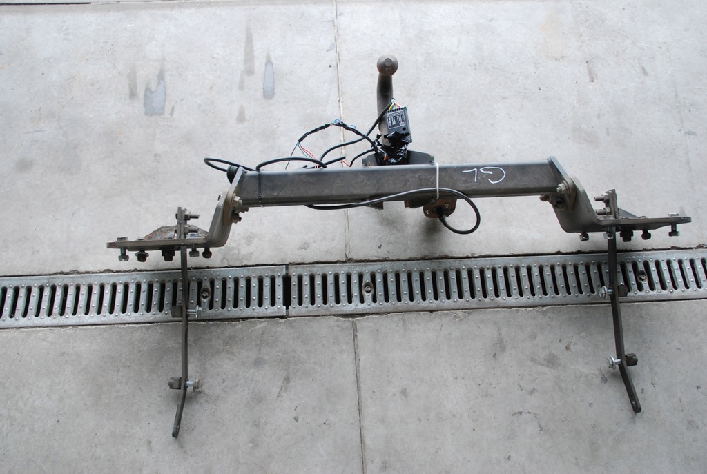 фото №8, Hak буксировочный съемный балка mercedes gl x164