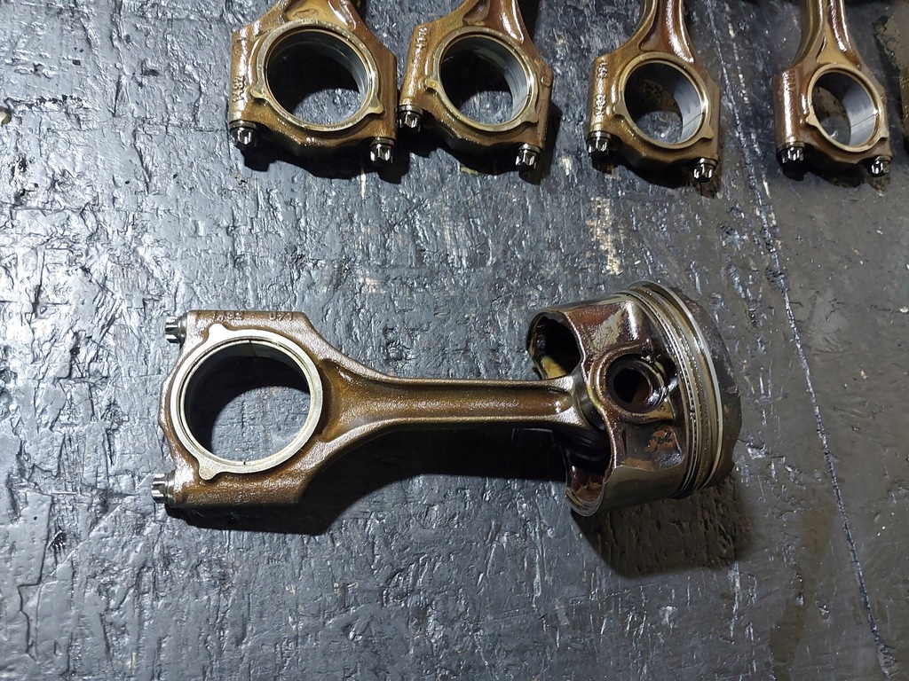 фото №6, Поршень шатун bmw e46 323i m52b25tu 170km