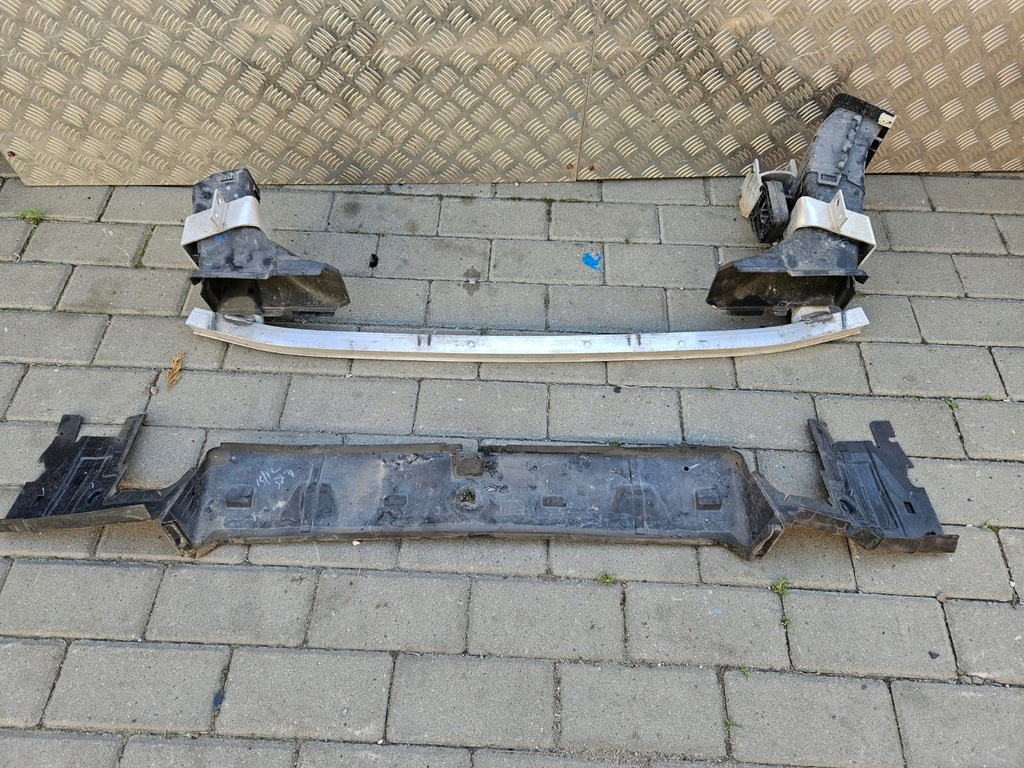 фото №8, Bmw x3 go1 pas перед балка жалюзи lift