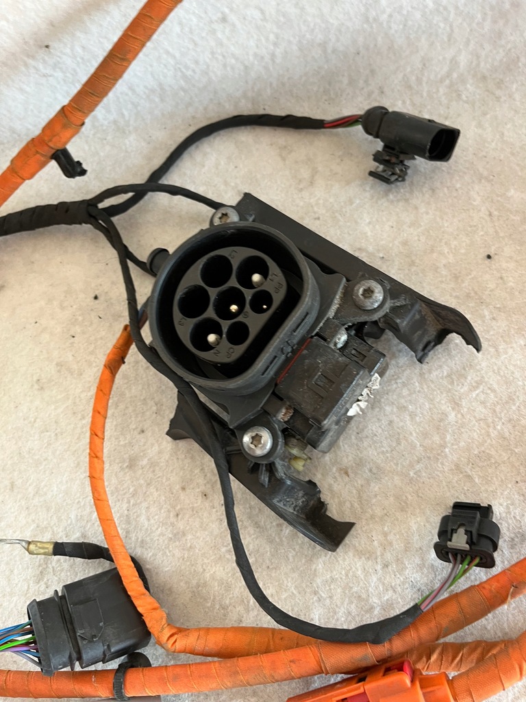 фото №7, Шланг заряджання роз'єм vw passat b8 3g0971509n