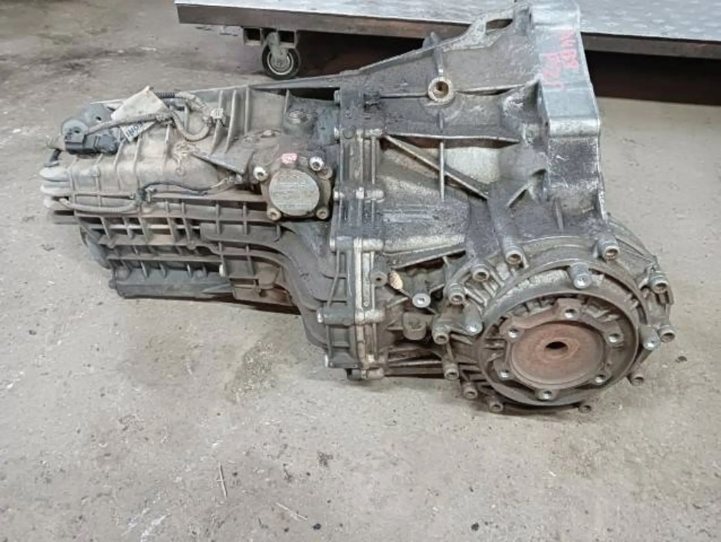 фото №7, Hak буксирувальний балка кулька audi a4 b9 8w