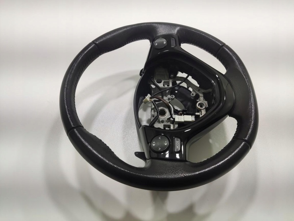 фото №8, Повітропровід мультифункція пелюстки перемикання toyota aygo ii 2014-2021 45100-0h070