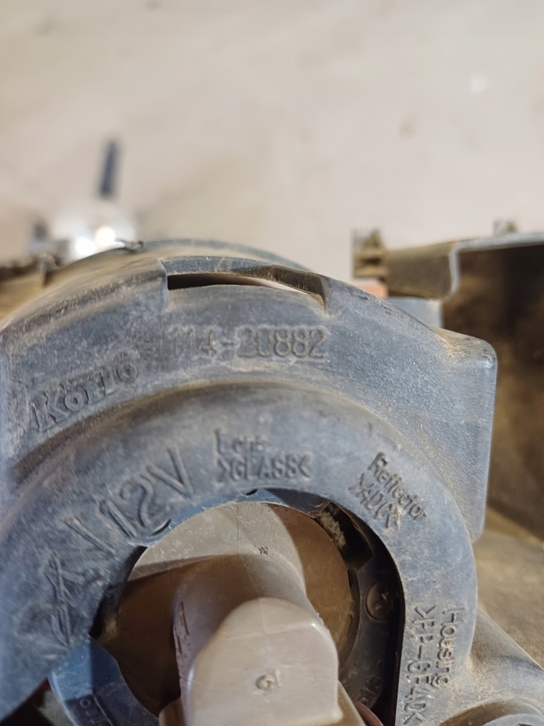 фото №6, Противотуманная фара правый subaru forester ii lift nr. 144-20882