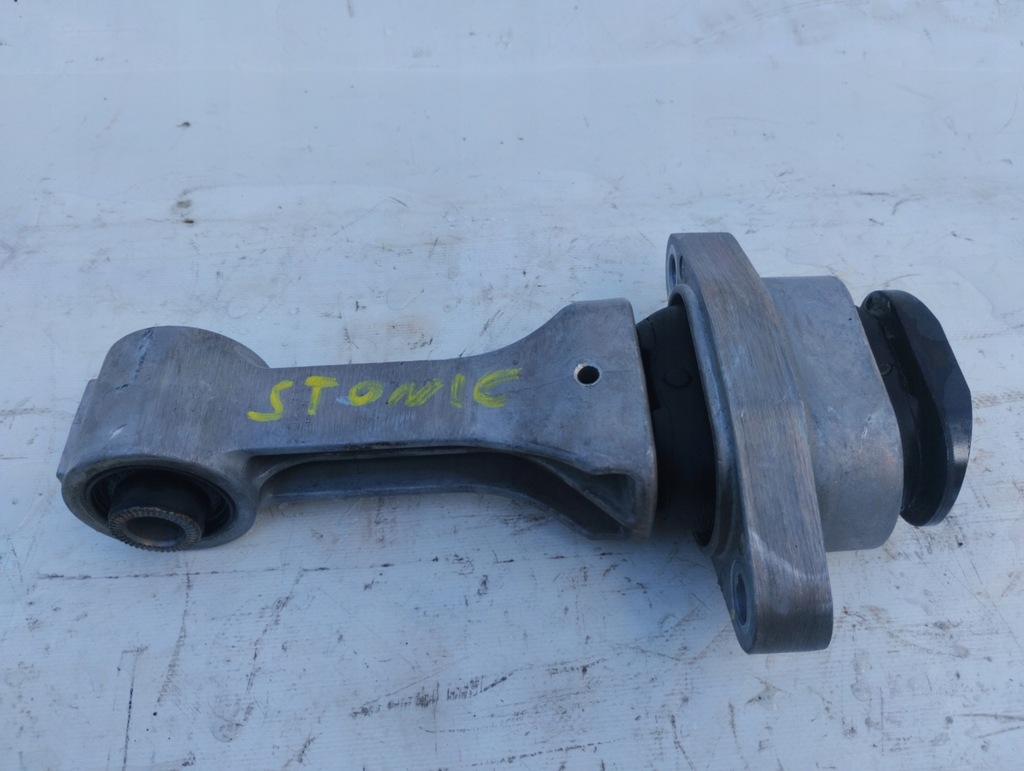 фото №1, Kia stonic кронштейн подушка