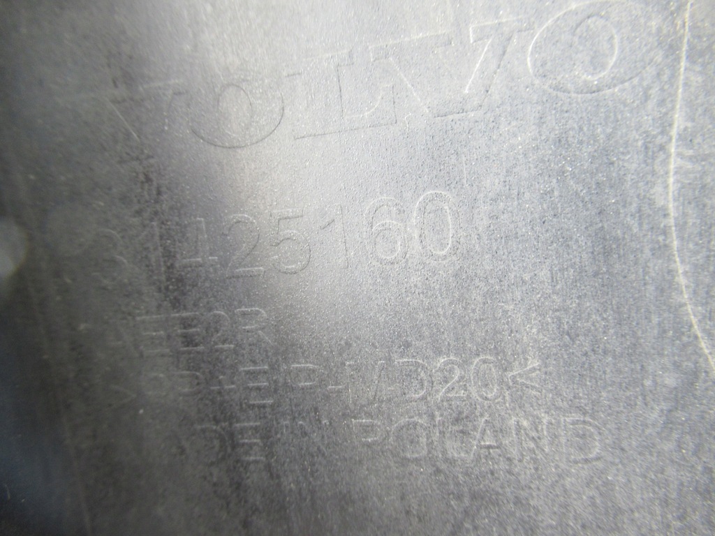 фото №12, Volvo xc60 xc-60 17- бампер перед омыватель оригинал 31425160