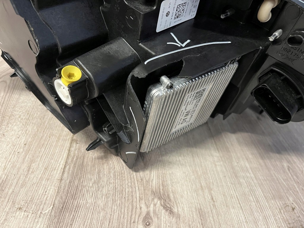 фото №11, Vw id4 id.4 лампа левый перед 11c941035k