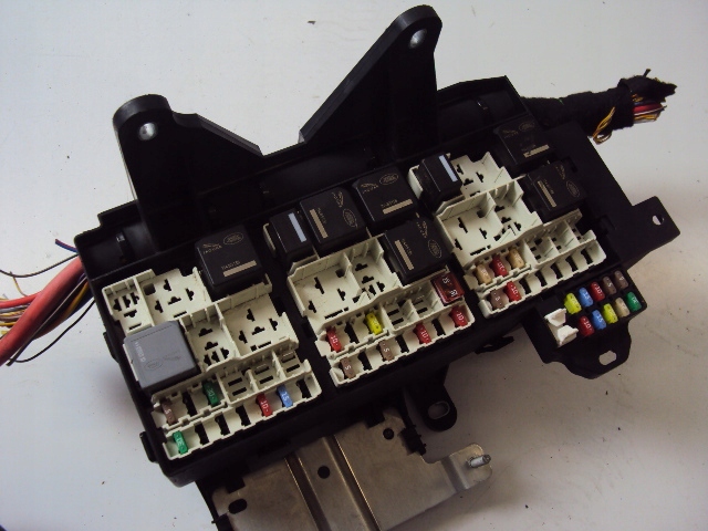 фото №4, Коробка запобіжників jaguar xe xf range sport