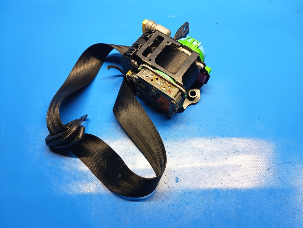 Купити Ремінь безпеки правий перед передній audi q5