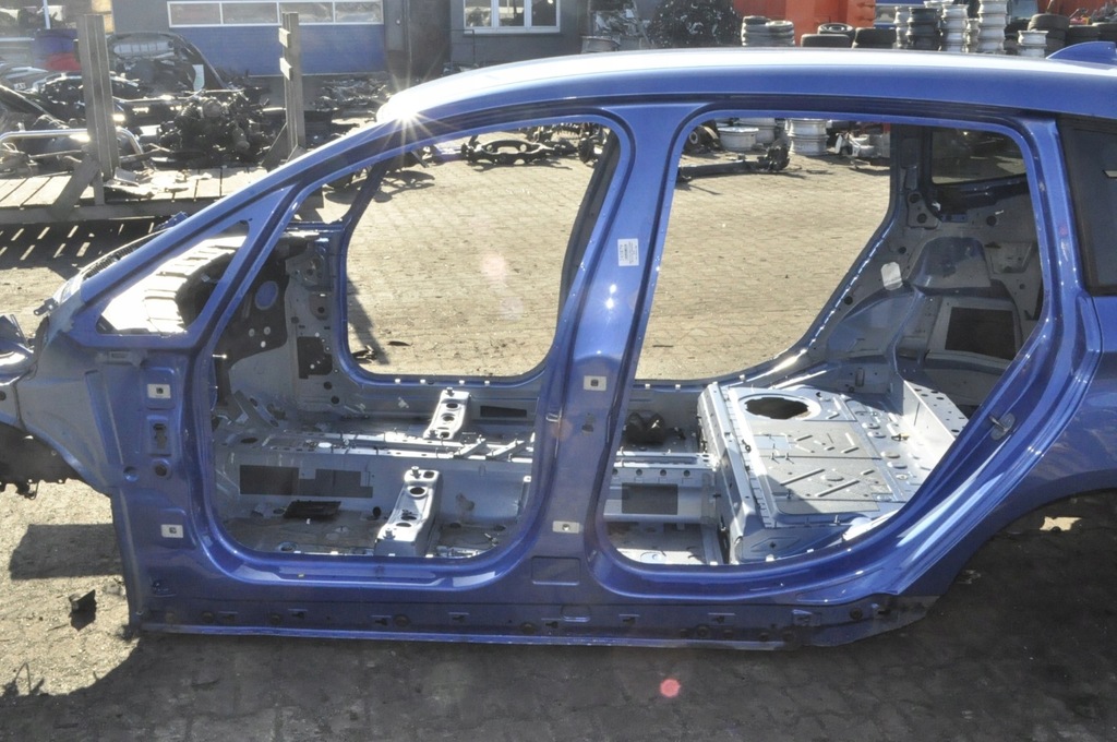 фото №1, Bmw 2 f46 gran tourer блок двигателя ''a''próg левый