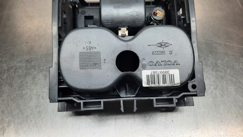 фото №11, Кронштейн na кружки 39997587 volvo s80 ii xc70 ii v70 iii