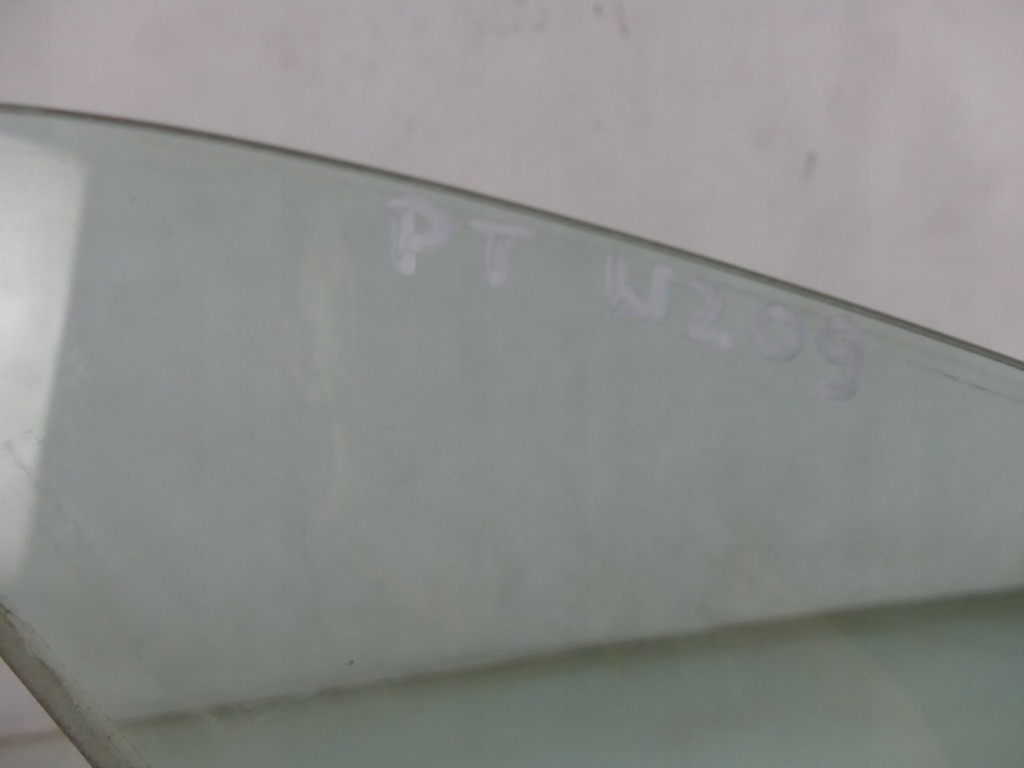 фото №6, Mercedes w209 c209 lif стекло кузовная правый задняя