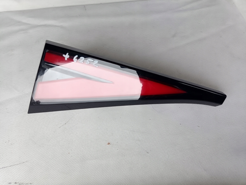 фото №1, Лампа правая задняя w крышка kia sportage v 92404-r2000