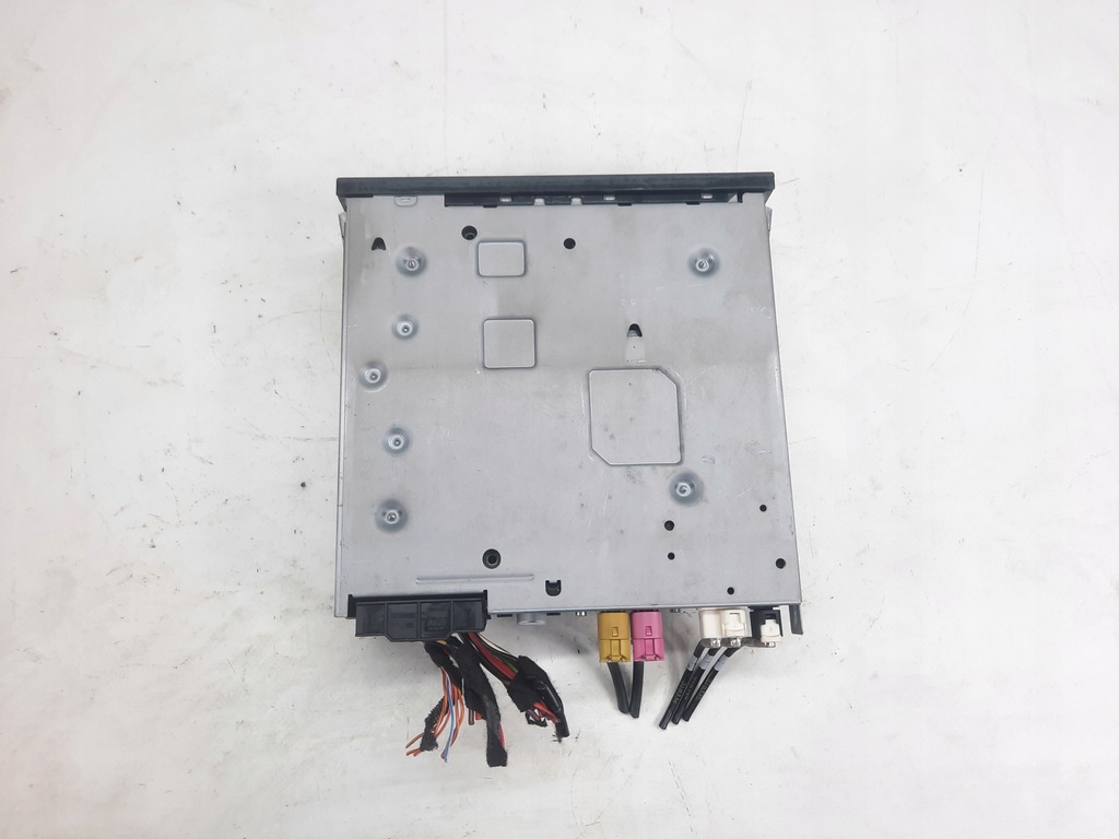 фото №7, Считыватель карта мультимедиа skoda 5q0035842a mib skoda octavia iii suberb iii