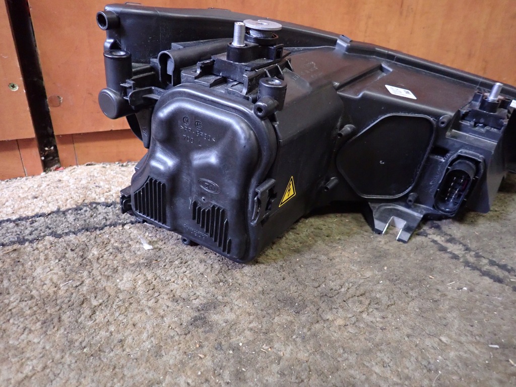 фото №7, Лампа левая bi-xenon +led audi a1 8x 2010-2015