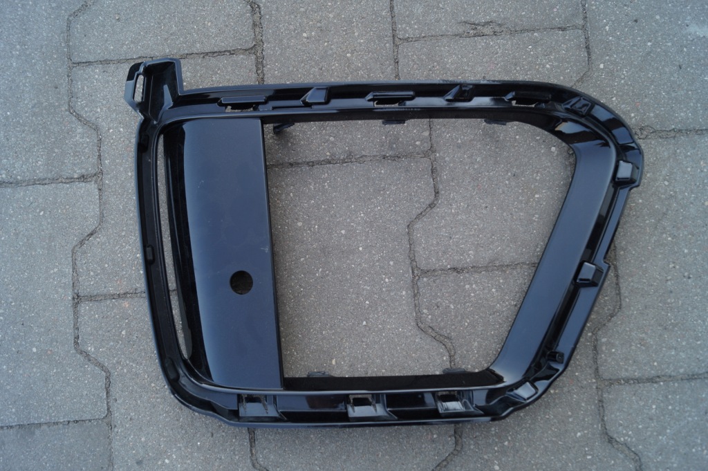 фото №1, Решётка бампера перед правая land range rover sport