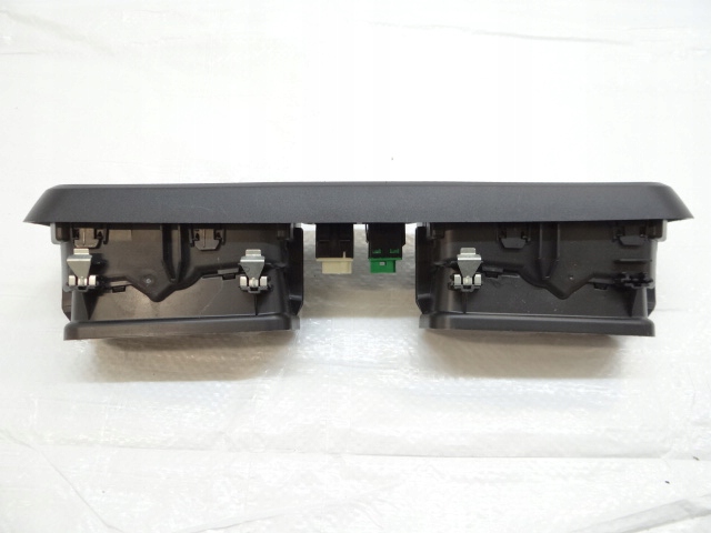 фото №11, Peugeot rifter средняя решётка обдув консоли панели