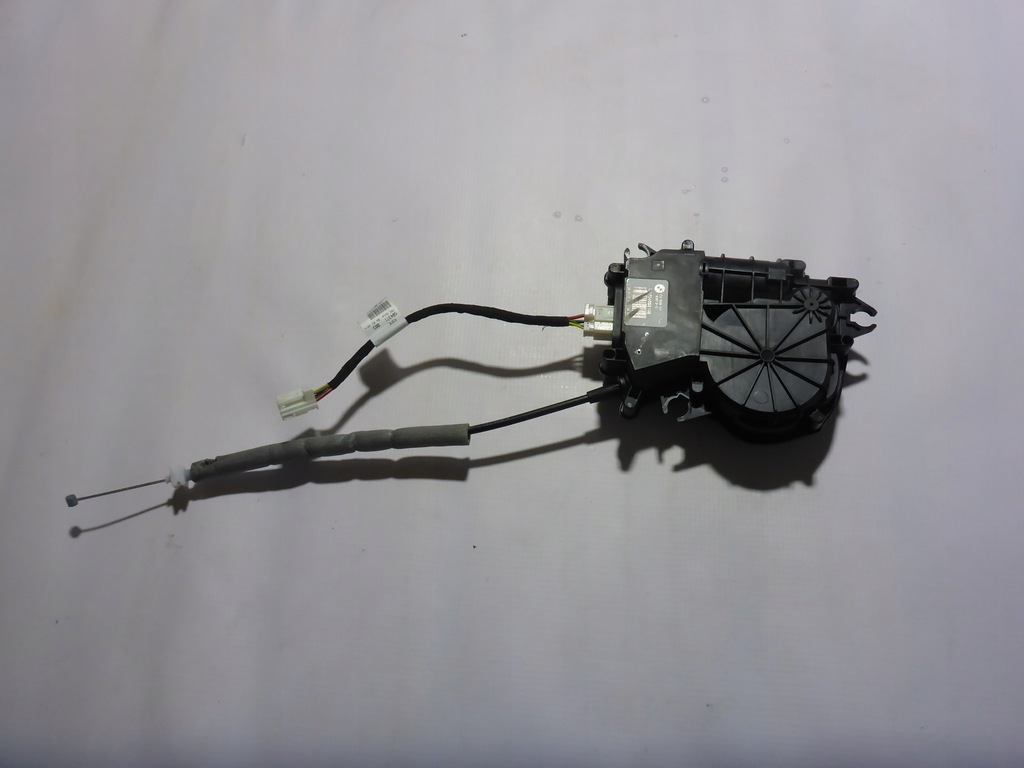 фото №1, Привід доводчик кришки багажника bmw f45 218d