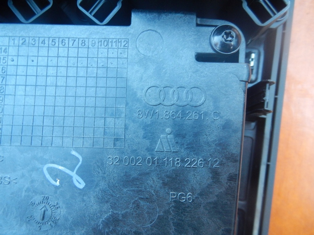 фото №12, Панель средний управление рамка mmi audi a4 b9 8w