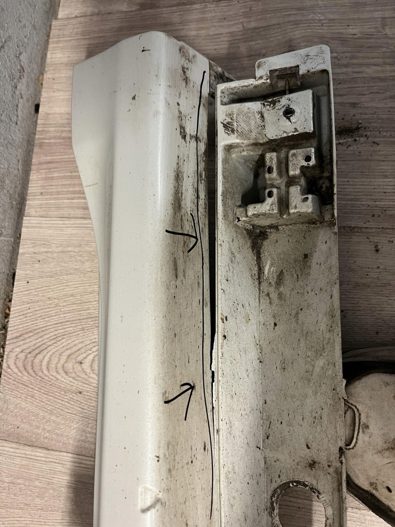 Toyota yaris iv накладка  порог правая порог правый  75850-k0080 Цена