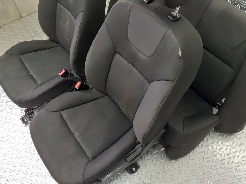 фото №10, Сиденья заднее сиденье комплект + обшивки ford focus mk2 usa 2.0 16v