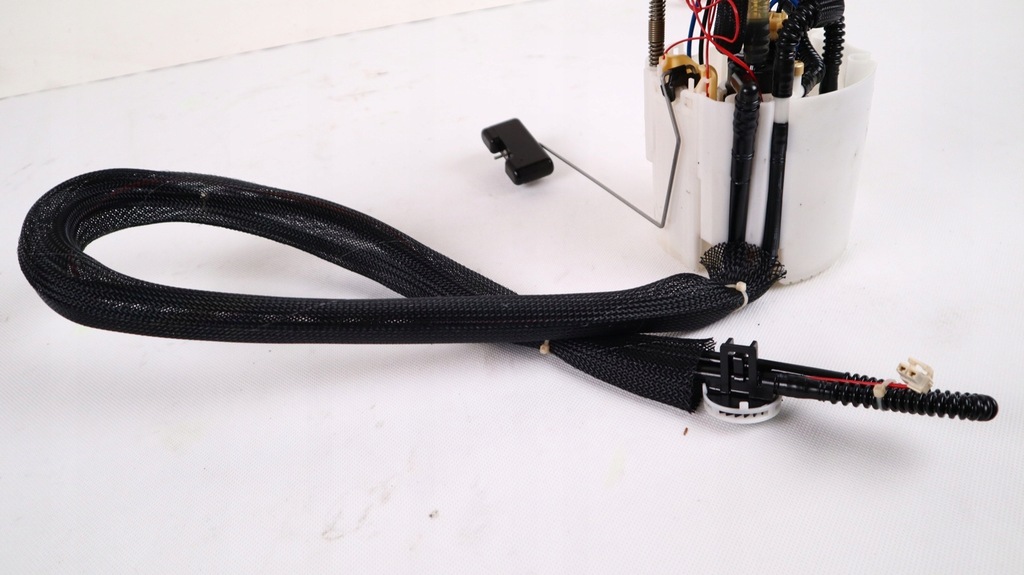 фото №10, Volvo xc60 i lift 2.0 d4 насос топлива 31274669, 0580204025