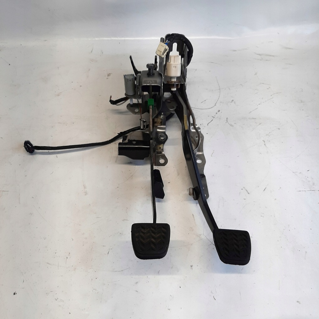 фото №1, Citroen c1 ii педаль тормоза сцепления комплект 19r 1.0 b