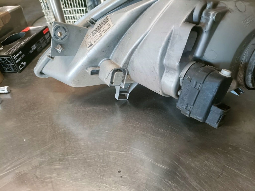 фото №7, Лампа правий перед europa renault trafic 01-06 7700311372