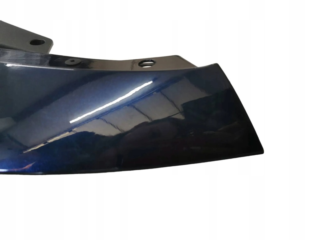 Накладка верхний бампера, решетка mazda 3 Цена