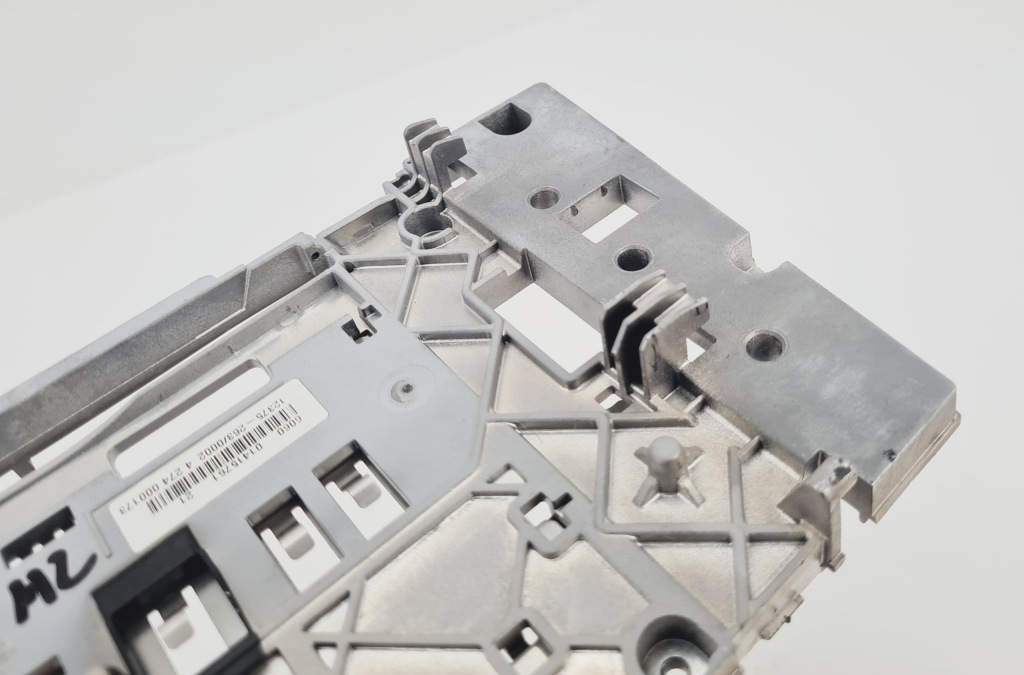 фото №3, Mercedes w211 рамка кронштейн навігації comand