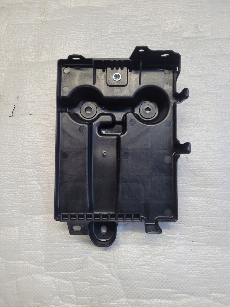 фото №8, Suzuki swift mk8 2018- основание аккумулятор