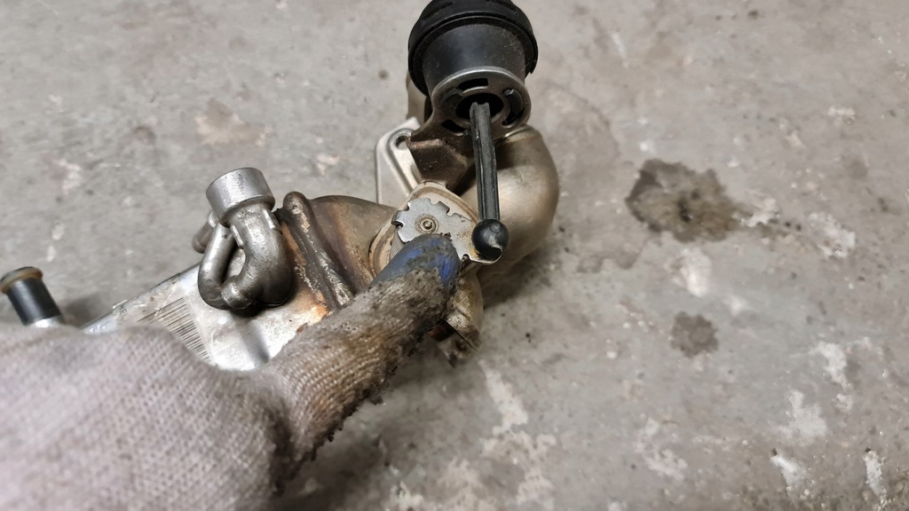 фото №7, Кронштейн компресор bmw x6 e71 6789938