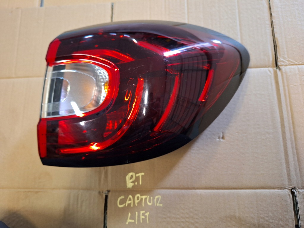 фото №1, Лампа задняя правая renault captur lift