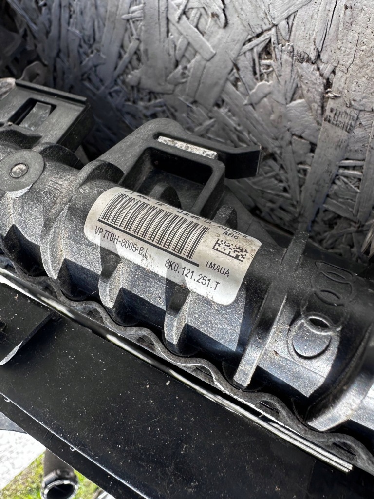 A4 8k рестайлінг  радіатор комплект 2.0 автоматична коробка передач 8k0121251t Київ