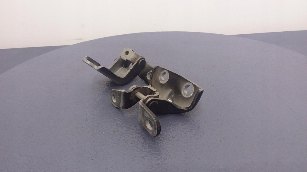 фото №1, Hyundai i40 vf lift петли дверь перед левая kpl nka