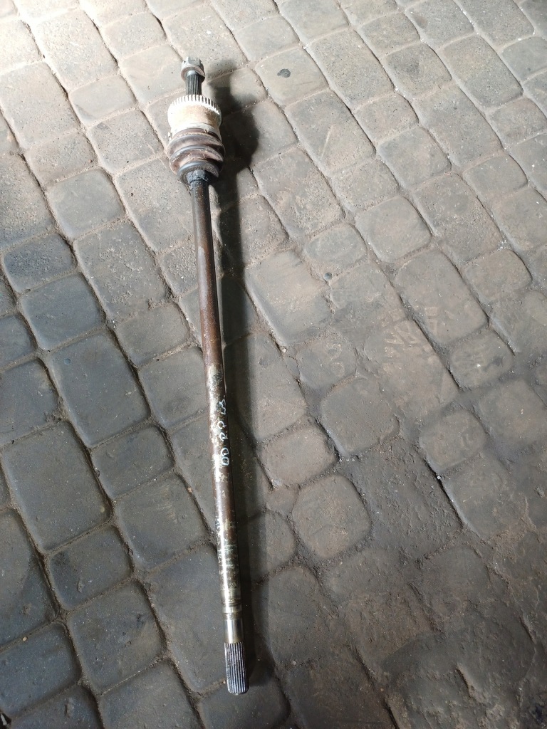 Купити Привідний вал права передня jeep grand cherokee wj wg quadra drive