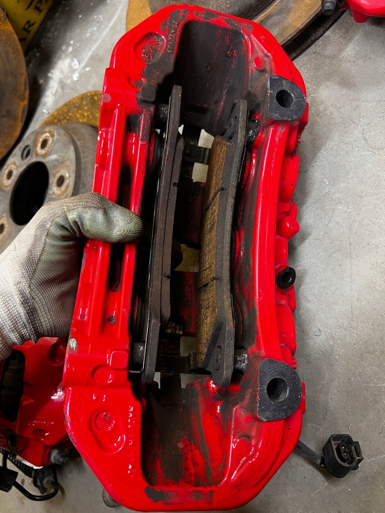 фото №9, Комплект гальмівні диски гальма супорти porsche cayenne ii 7p5 gts 4.8 v8 b brembo