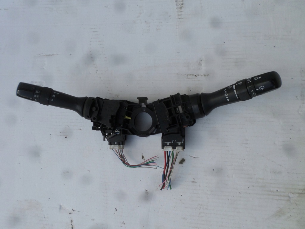 фото №1, Переключатель комбинированный переключатели toyota avensis t27